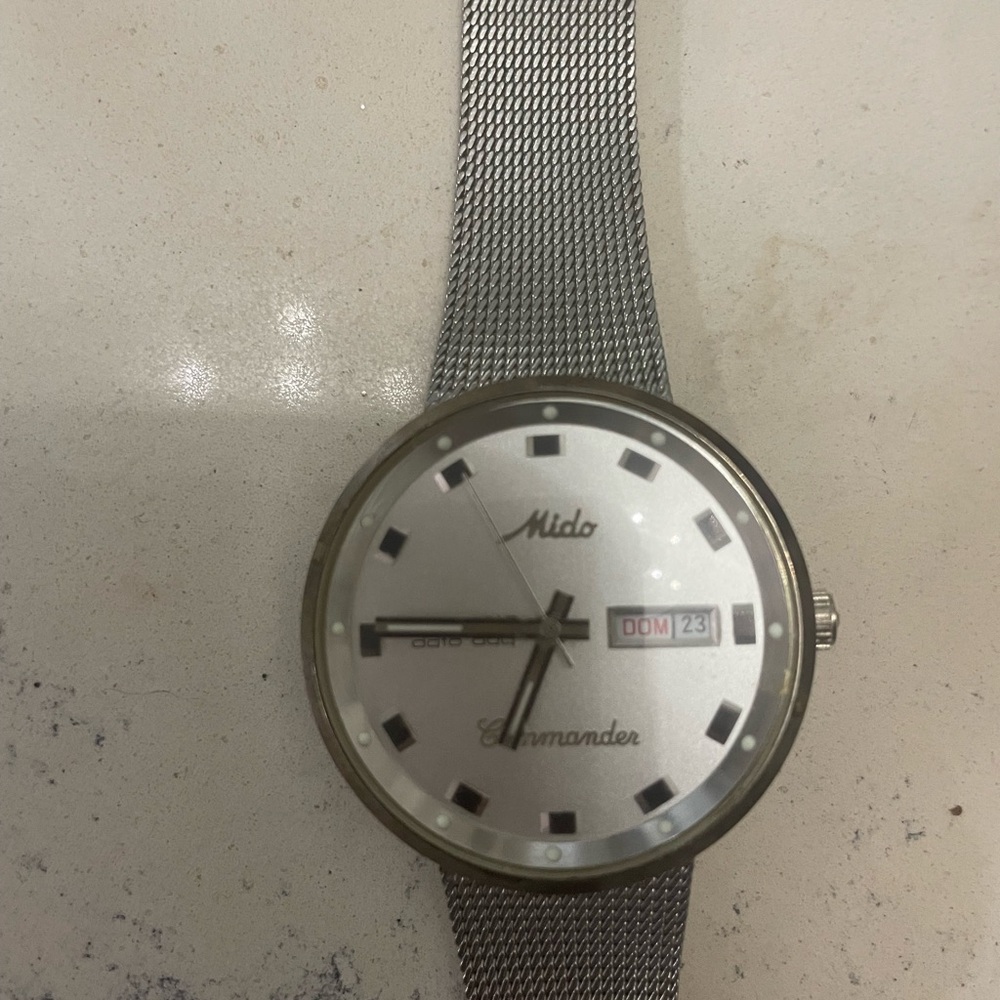 MIDO Commander Watch - Picture 2 of 5